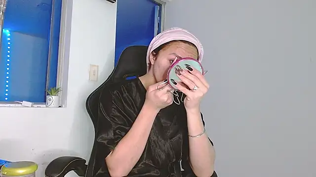 giuliana andrade online show from March 11, 2026, 11:54 pm