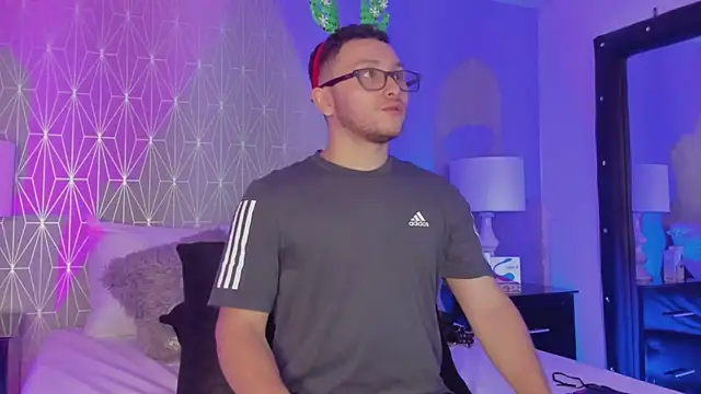 RicharKeat online show from December 20, 2024, 2:52 am