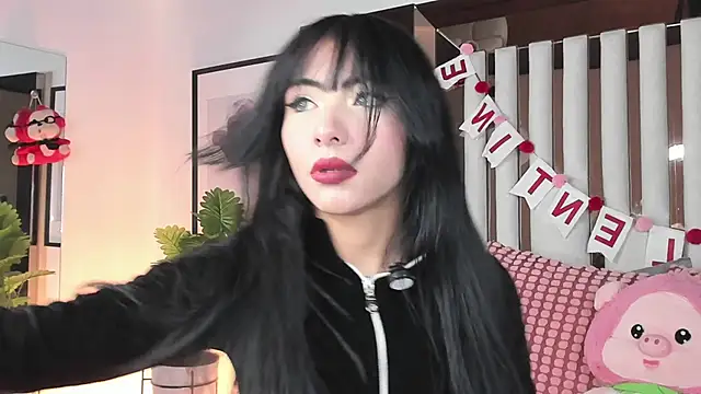 Snapshot of Kitty_Eliffe chatting on February 12, 2026, 10:31 pm Kitty Eliffe online show from February 12, 2026, 10:31 pm