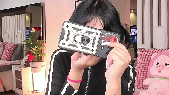 Snapshot of Kitty_Eliffe chatting on December 2, 2025, 9:27 pm Kitty Eliffe online show from December 2, 2025, 9:27 pm