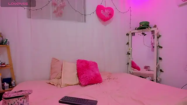 catalina and roger online show from March 21, 2025, 2:18 am