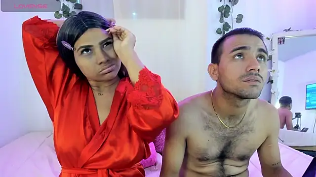 catalina and roger online show from October 15, 2025, 8:06 pm