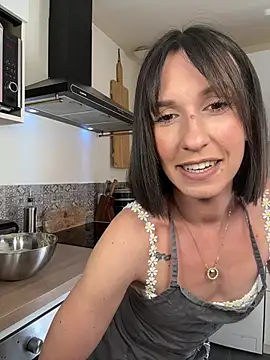 lola tentatiion online show from March 26, 2026, 1:31 pm