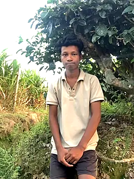 Snapshot of ShroveRising chatting on October 27, 2025, 10:49 am ShroveRising online show from October 27, 2025, 10:49 am