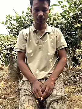 Snapshot of ShroveRising chatting on February 16, 2026, 9:08 am ShroveRising online show from February 16, 2026, 9:08 am