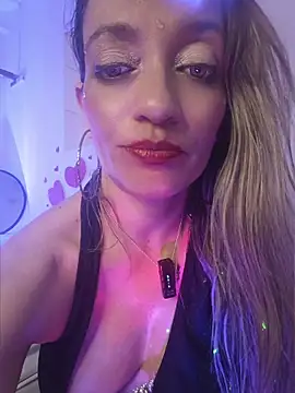 emma collson online show from March 8, 2026, 2:04 am