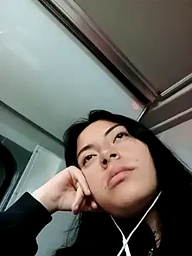 Lilith pinkk online show from December 22, 2024, 12:39 am