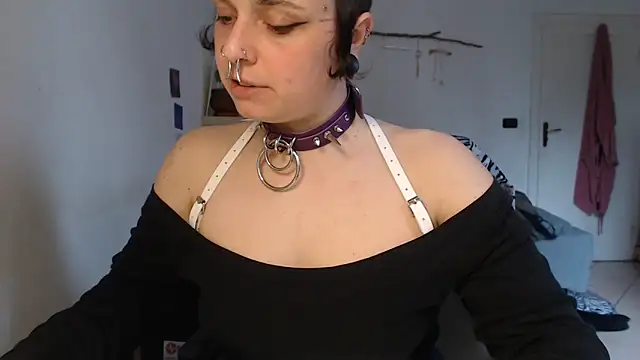 Snapshot of kinkyspirali chatting on March 12, 2025, 2:45 pm kinkyspirali online show from March 12, 2025, 2:45 pm