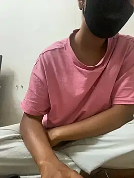 Pie066  online show from February 6, 2025, 4:25 pm