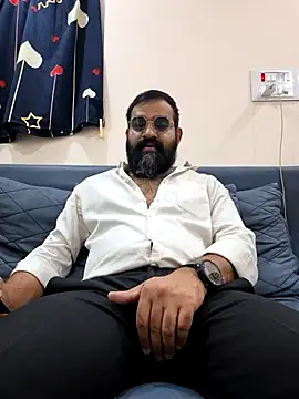 Fun Guuy online show from February 3, 2026, 2:53 am