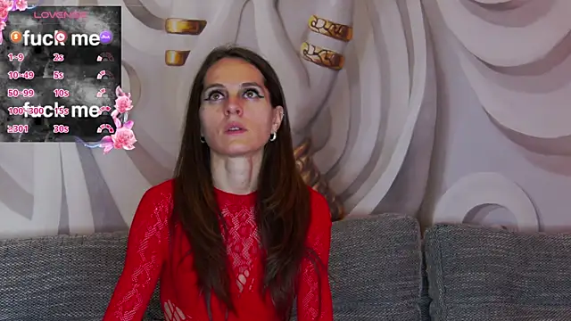 hailey peach online show from October 17, 2025, 4:53 pm