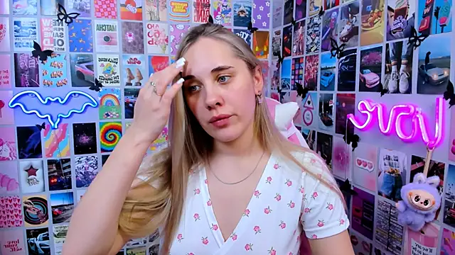 Snapshot of MiaMilas chatting on January 13, 2026, 3:05 pm MiaMilas online show from January 13, 2026, 3:05 pm