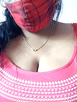 mallu-sumi online show from November 26, 2025, 7:08 am