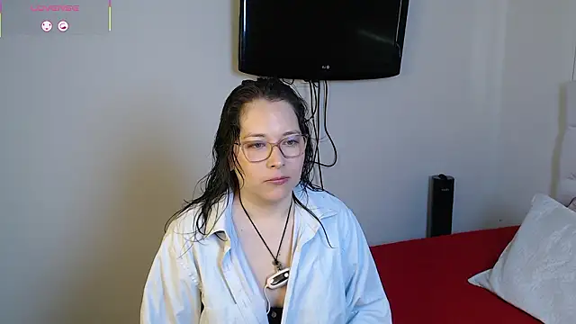 May Carlier online show from February 20, 2026, 5:59 pm