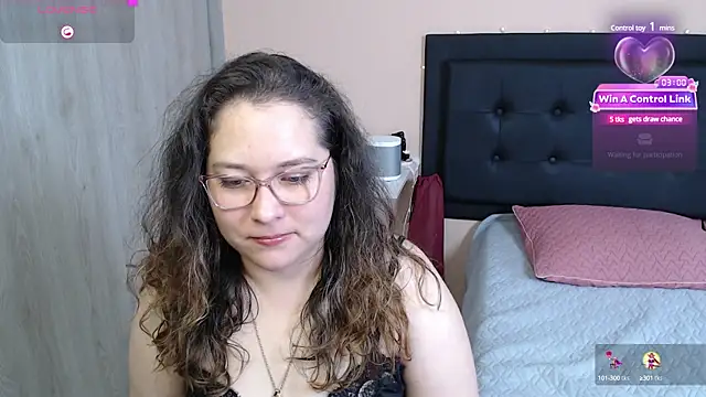 May Carlier online show from December 2, 2024, 11:29 am