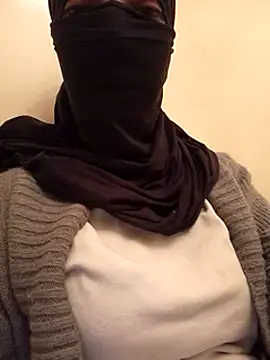 Liliiiblow online show from December 19, 2024, 7:40 am