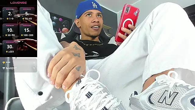 Romancartier 1 online show from February 15, 2025, 4:56 pm