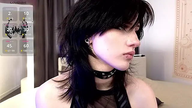 dark vamp  online show from September 30, 2025, 1:39 pm