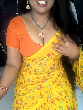Snapshot of honey-sexy chatting on February 25, 2025, 7:20 am honey-sexy online show from February 25, 2025, 7:20 am