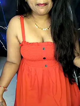 Snapshot of honey-sexy chatting on February 18, 2025, 7:43 am honey-sexy online show from February 18, 2025, 7:43 am