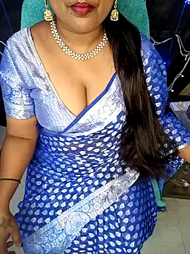 Snapshot of honey-sexy chatting on February 2, 2025, 7:09 am honey-sexy online show from February 2, 2025, 7:09 am