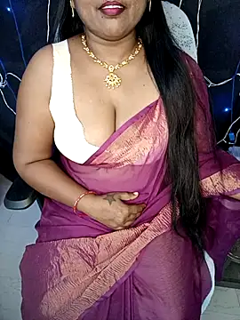 Snapshot of honey-sexy chatting on February 16, 2025, 6:54 am honey-sexy online show from February 16, 2025, 6:54 am