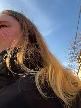 Joannakiss online show from March 4, 2025, 2:42 pm