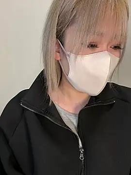 mii06 online show from January 30, 2025, 2:15 pm