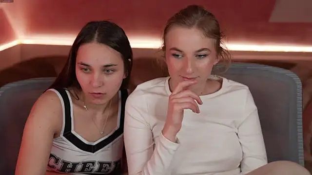 Inessa Song online show from February 26, 2025, 3:32 pm