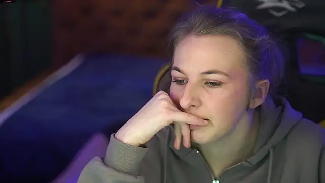 Inessa Song online show from March 2, 2025, 1:42 pm