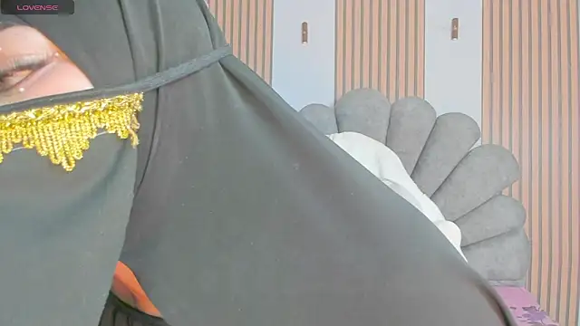 Snapshot of Amaltea chatting on March 4, 2026, 12:46 pm Amaltea online show from March 4, 2026, 12:46 pm