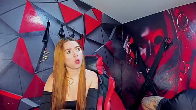 Hana and Zeta online show from January 9, 2026, 12:23 pm