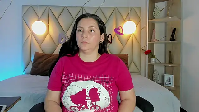 angelswets online show from February 25, 2026, 2:17 pm