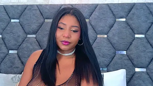 VanessaGlenn online show from July 14, 2026, 12:33 pm