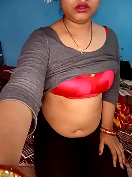 Snapshot of couple_indian_123 chatting on January 10, 2026, 5:47 am couple indian 123 online show from January 10, 2026, 5:47 am