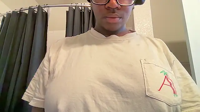 AveryJ99 online show from April 26, 2026, 12:57 pm