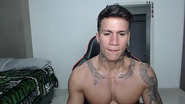 pettergrey1 online show from April 7, 2026, 11:12 am