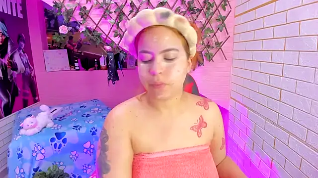 marcellaa303av online show from June 3, 2026, 12:33 am