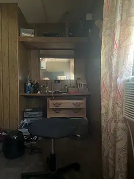 Snapshot of dcockell chatting on March 22, 2026, 9:38 pm dcockell online show from March 22, 2026, 9:38 pm