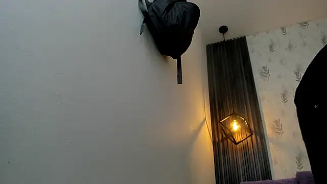 brigittemiller online show from October 18, 2025, 4:09 pm