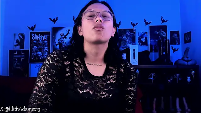 lilith-deveraux online show from April 8, 2026, 2:57 am