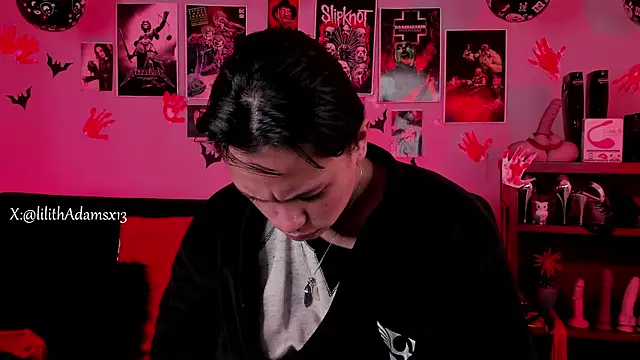 lilith-deveraux online show from November 8, 2025, 1:58 pm