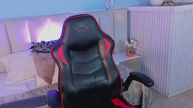 Snapshot of dayanne07 chatting on February 8, 2025, 2:05 pm dayanne07 online show from February 8, 2025, 2:05 pm