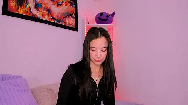 Manuelaa mejiia online show from November 11, 2025, 2:01 pm