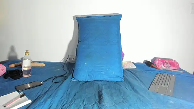 Snapshot of Arantza_Hill chatting on October 29, 2025, 11:03 pm Arantza Hill online show from October 29, 2025, 11:03 pm