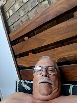 NawtyB1965 online show from February 11, 2026, 3:17 am