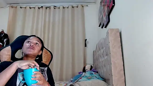 Samary thomas online show from February 15, 2025, 1:21 am