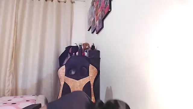 Samary thomas online show from February 26, 2025, 11:52 pm