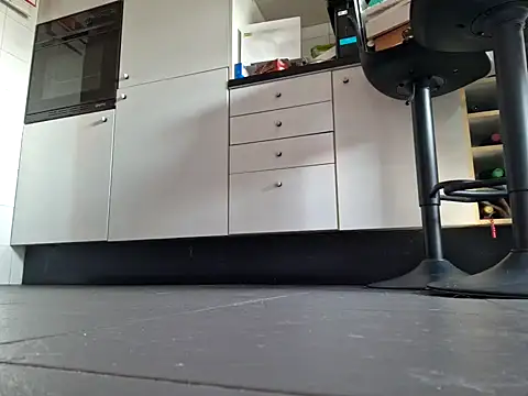 MASTERBULLY online show from October 15, 2025, 12:35 pm