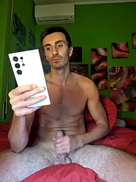 MASTERBULLY online show from September 17, 2025, 11:18 pm